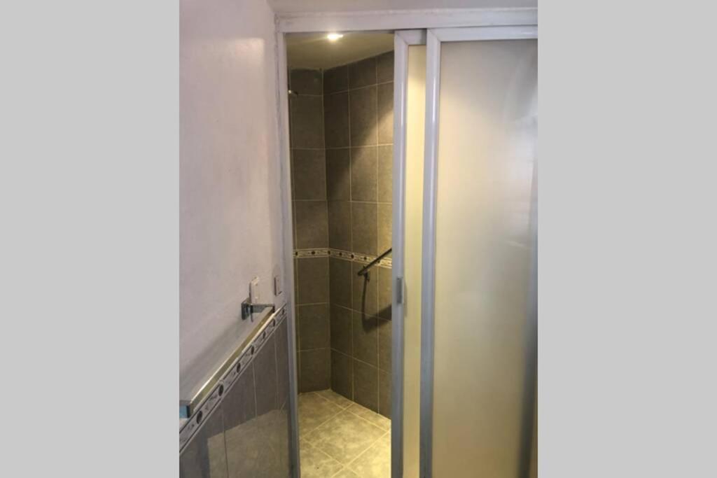 Amplia Habitacion Tipo Ejecutiva Con Bano Y Acceso Privados Толука-де-Лердо Экстерьер фото